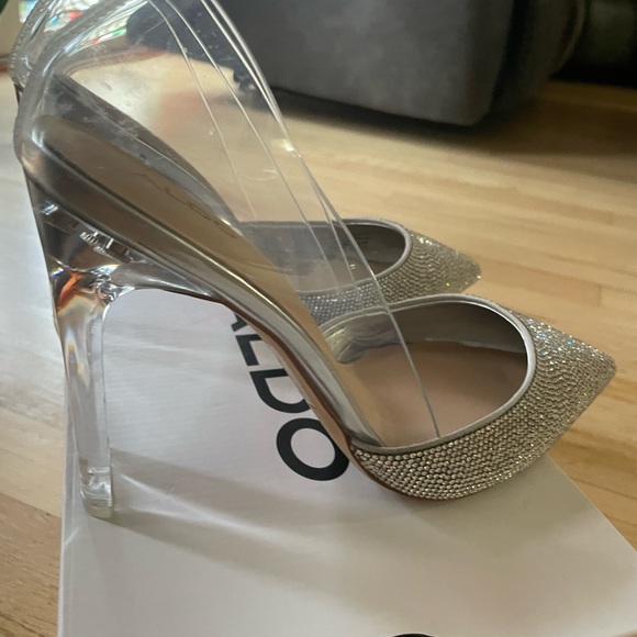 Aldo x Cinderella heels, size 9 these are a 4 inch heel beautiful shoe - Picture 10 of 16